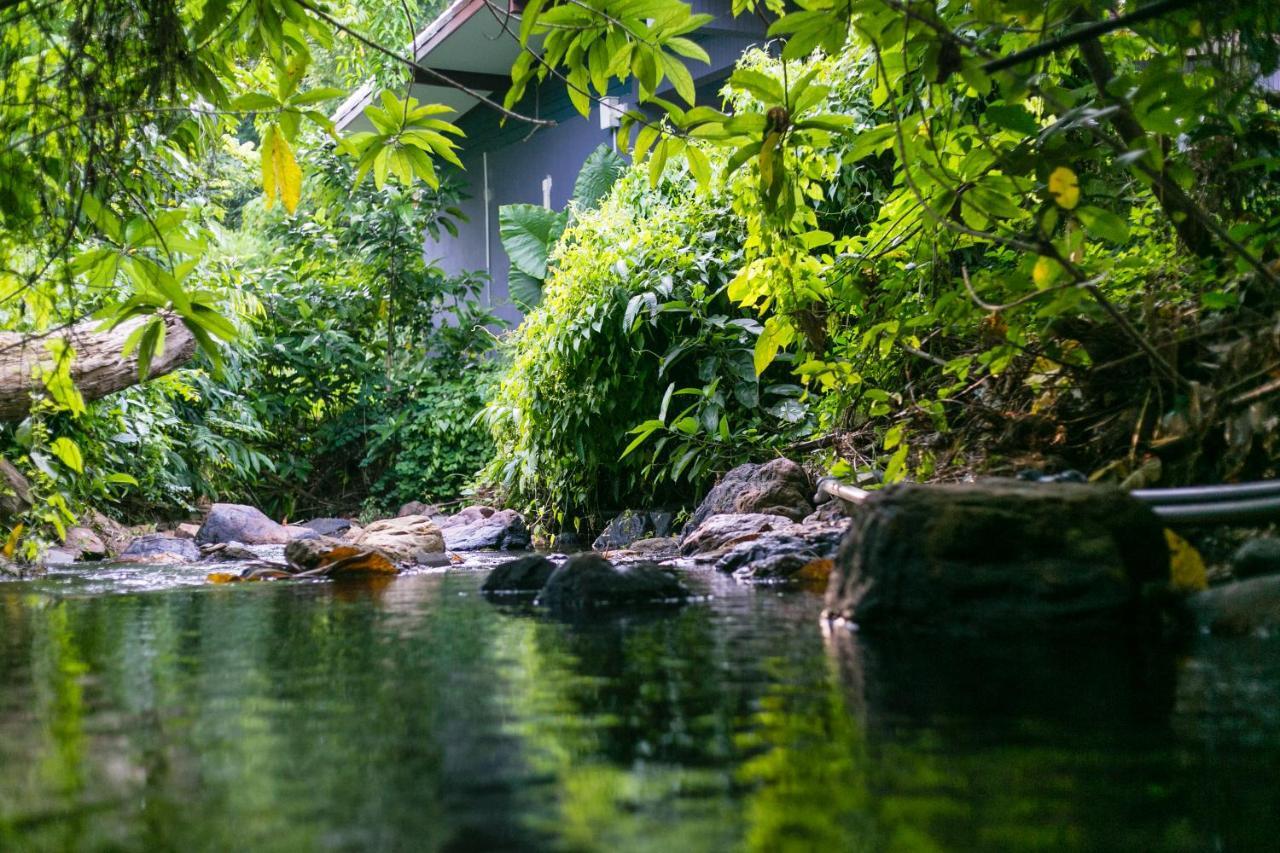 Loft Vintage Chalet Resort Ko Lanta Buitenkant foto